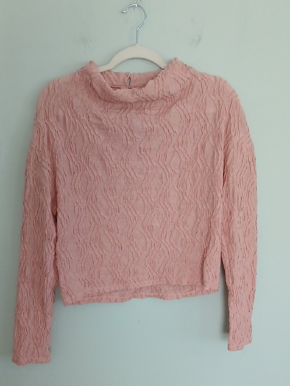 Anthropologie Women's Textured Mock Neck Long Sleeve Baby Pink Top Size Small